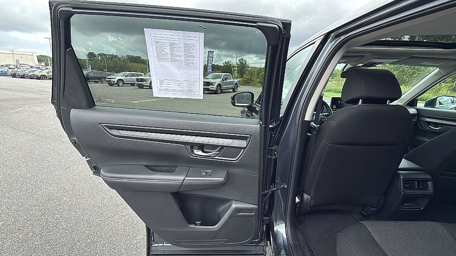 Used 2025 Honda CR-V EX image 20