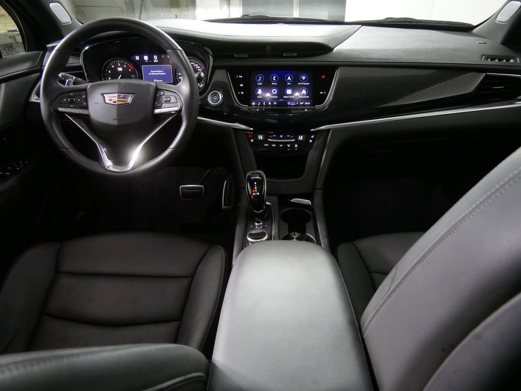 Used 2024 Cadillac XT6 Sport w/ Technology Package AWD/4WD image 23