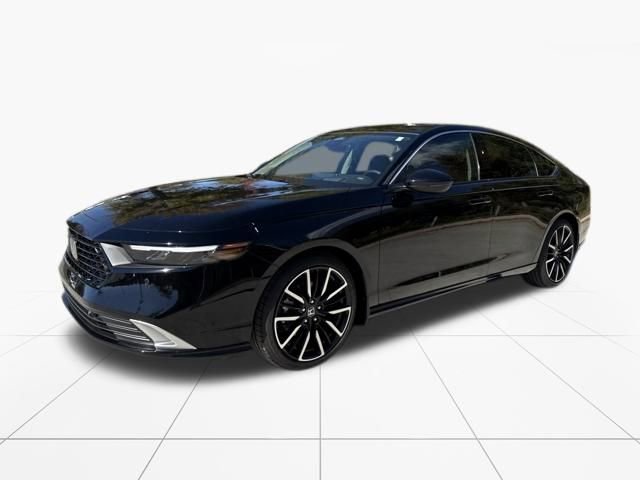 New 2025 Honda Accord Touring image 3