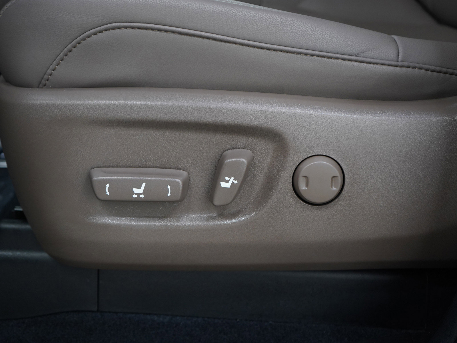 Used 2023 Lexus GX 460 Premium w/ Premium Package image 33