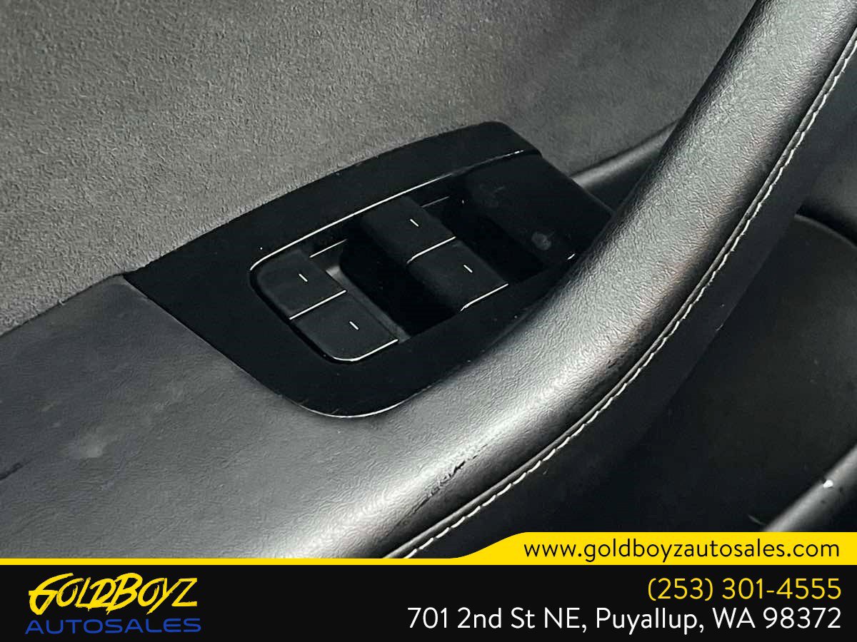 Used 2019 Tesla Model 3 Standard Range Plus image 24