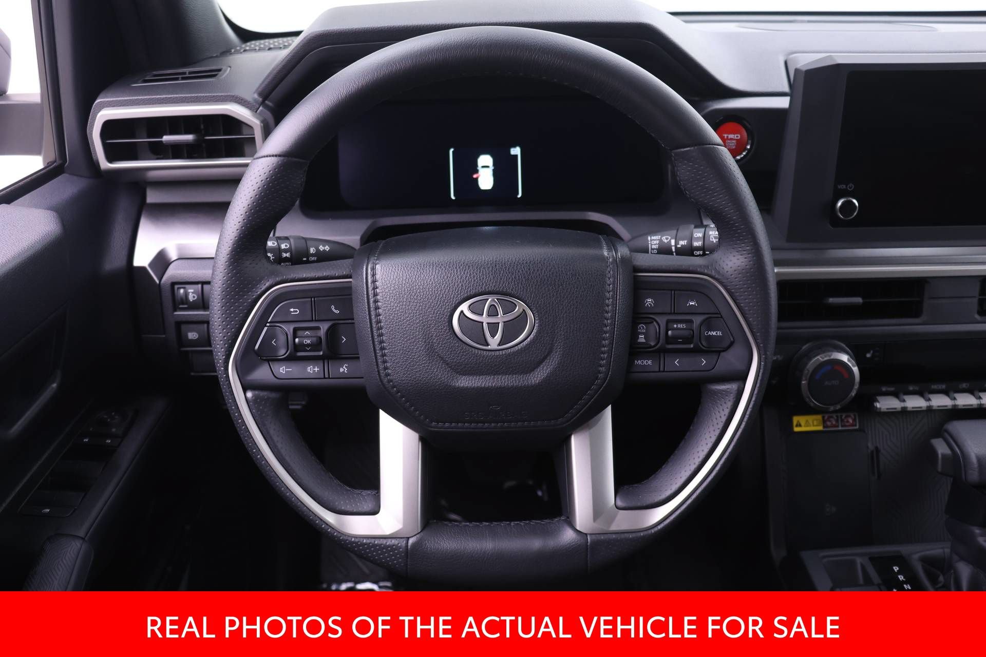 Used 2025 Toyota 4Runner TRD Off-Road AWD/4WD image 13