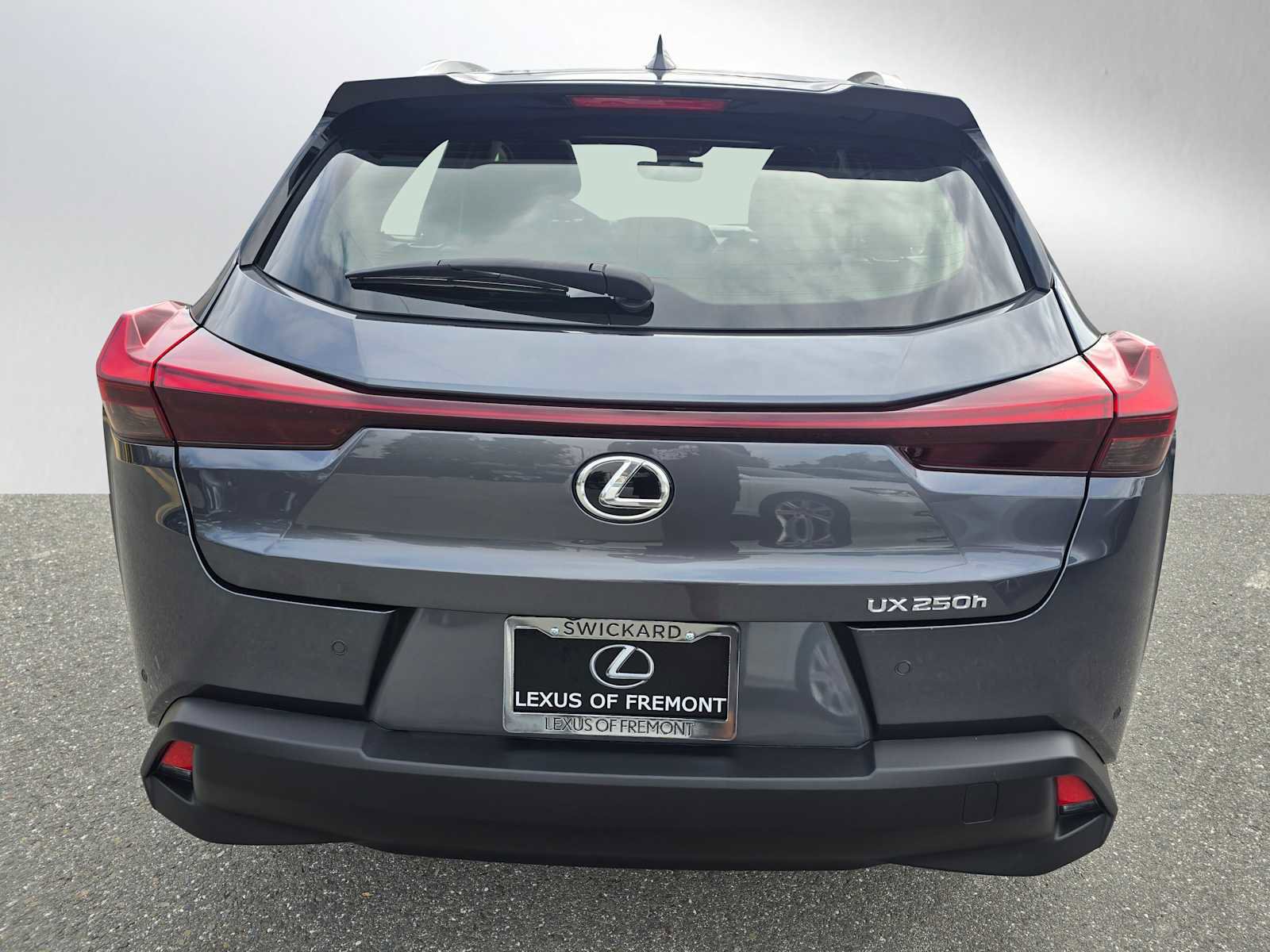 Certified 2024 Lexus UX 250h FWD image 4