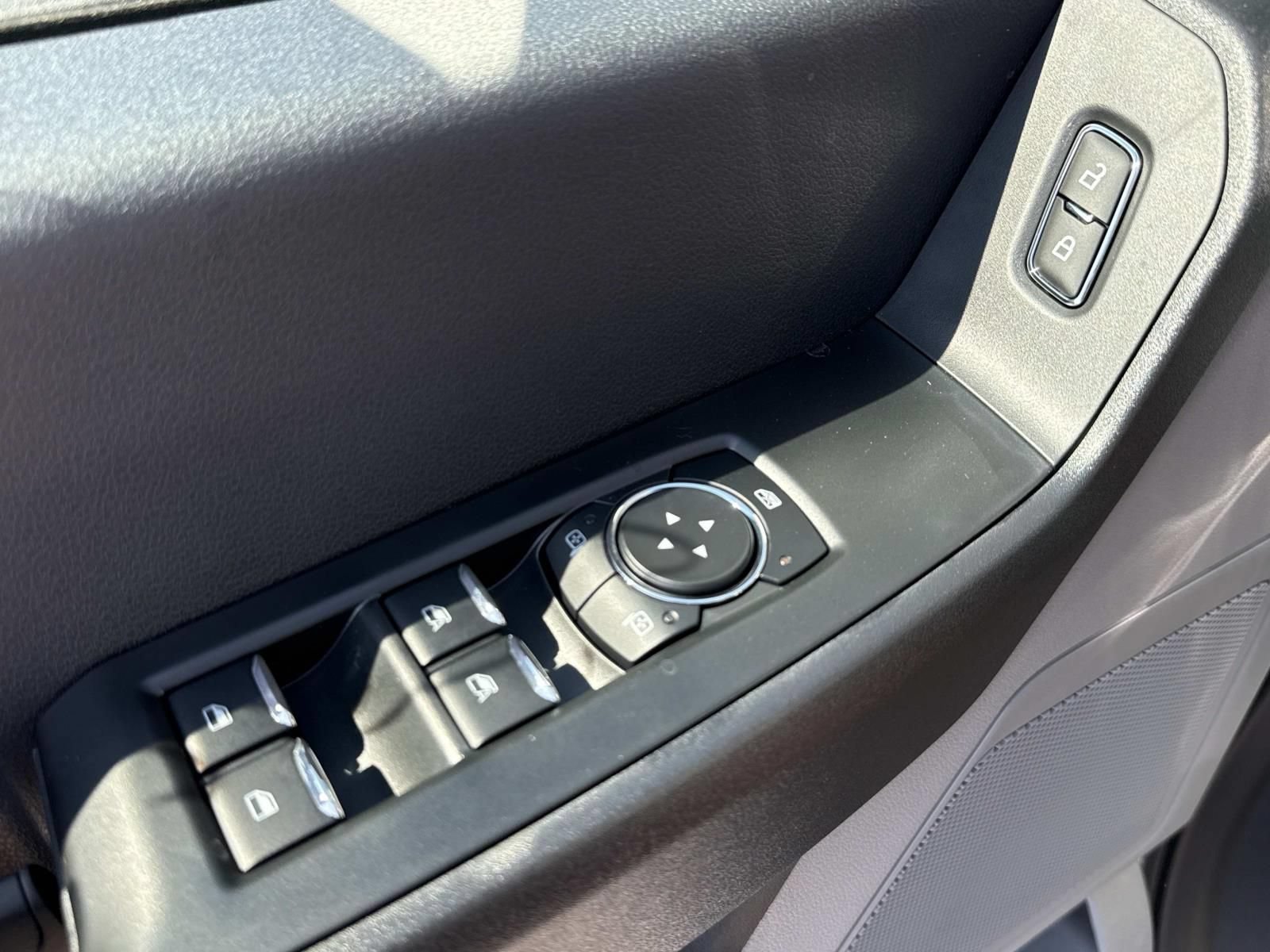 New 2026 Ford F250 XL AWD/4WD image 19