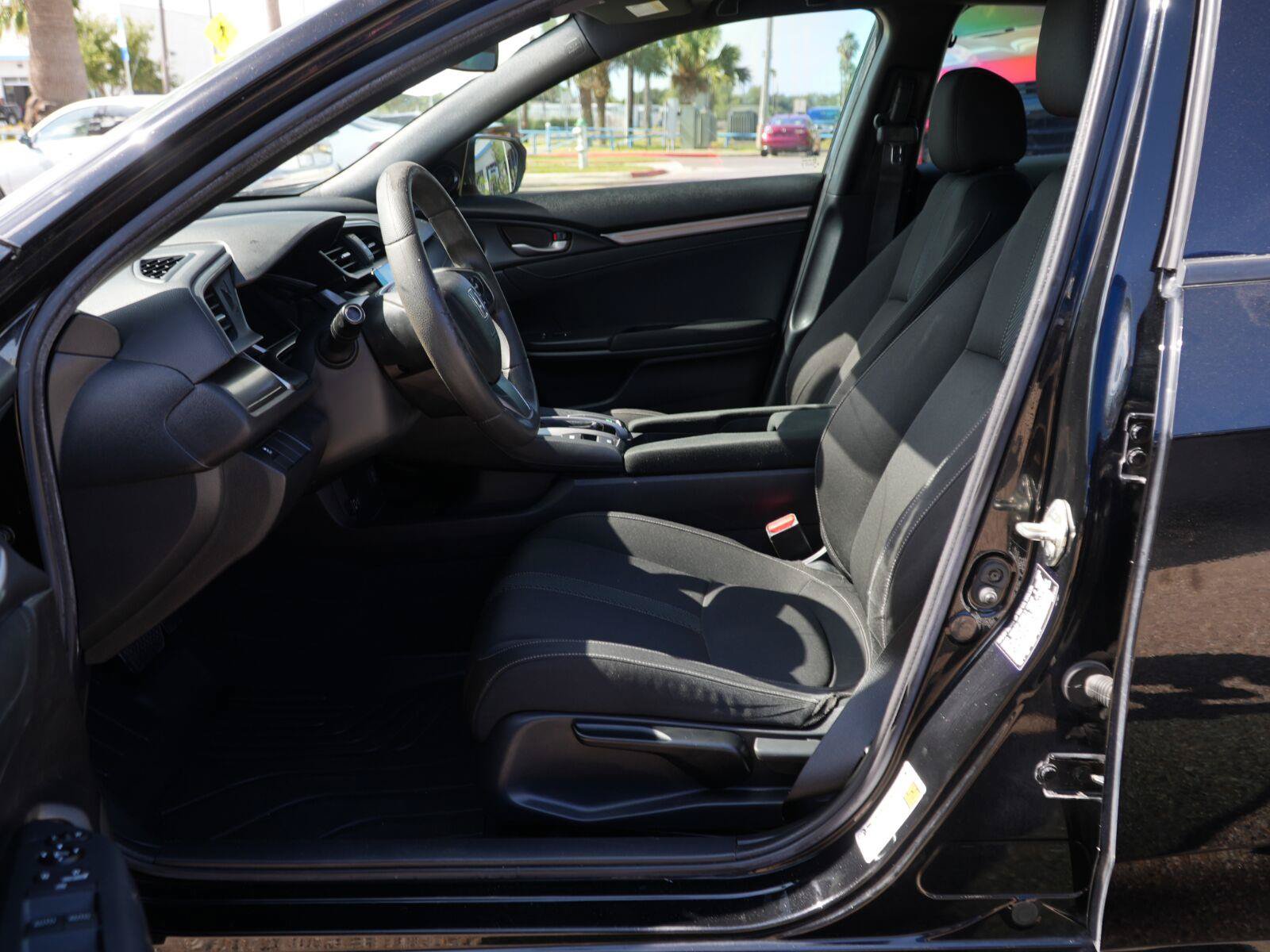 Used 2018 Honda Civic EX image 7