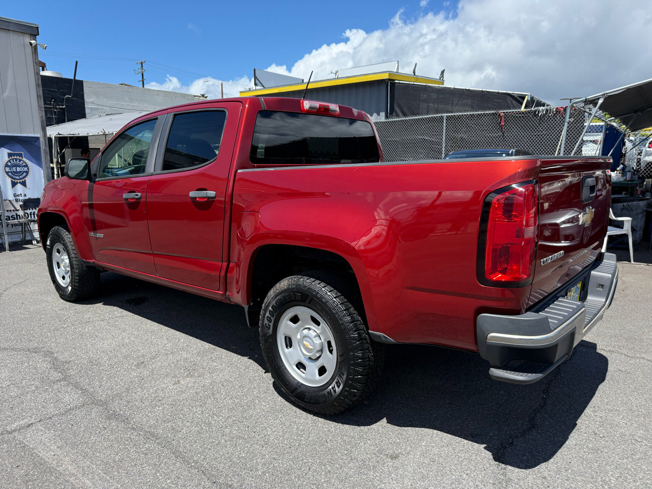 Used 2015 Chevrolet Colorado W/T w/ WT Convenience Package image 3