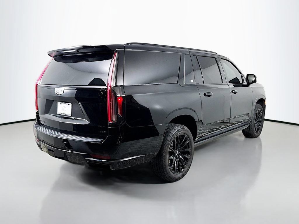 Used 2024 Cadillac Escalade ESV Sport Platinum w/ LPO, ONYX Package AWD/4WD image 5