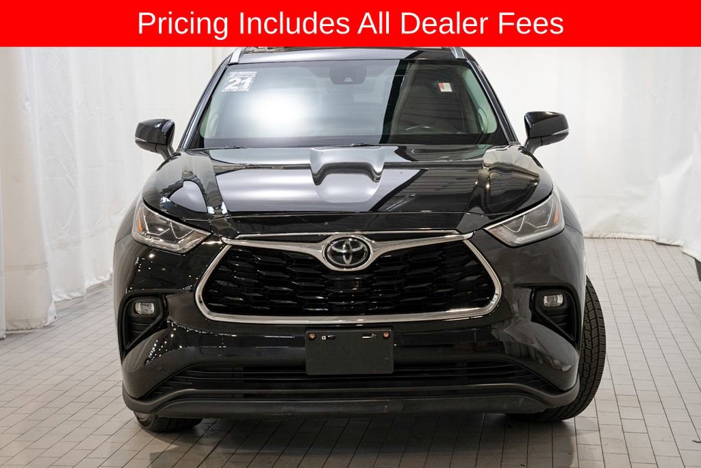 Used 2021 Toyota Highlander Limited AWD/4WD image 2