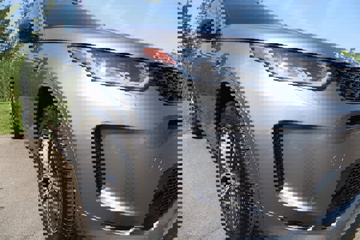 Used 2024 Land Rover Discovery Sport S image 52