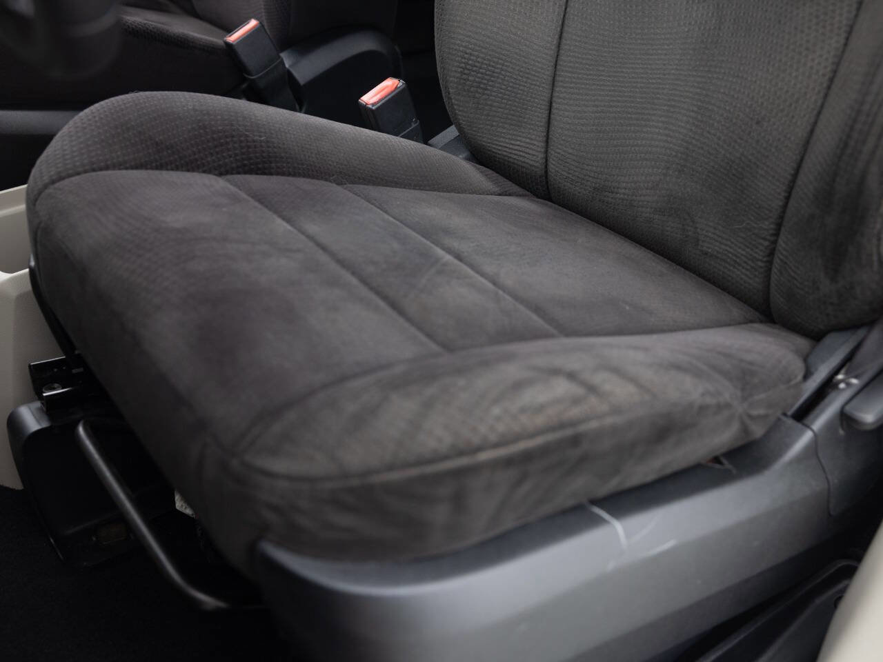 Used 2014 Dodge Grand Caravan SE FWD image 23
