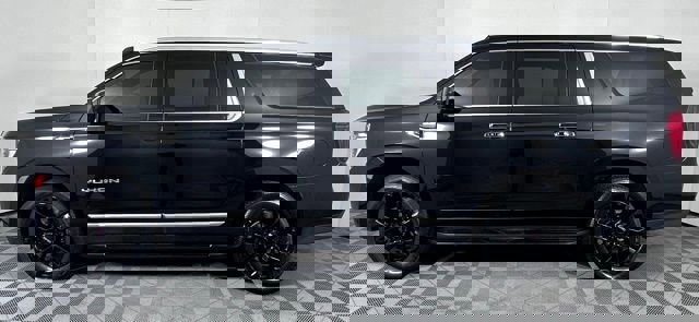 Used 2023 GMC Yukon XL SLT image 5