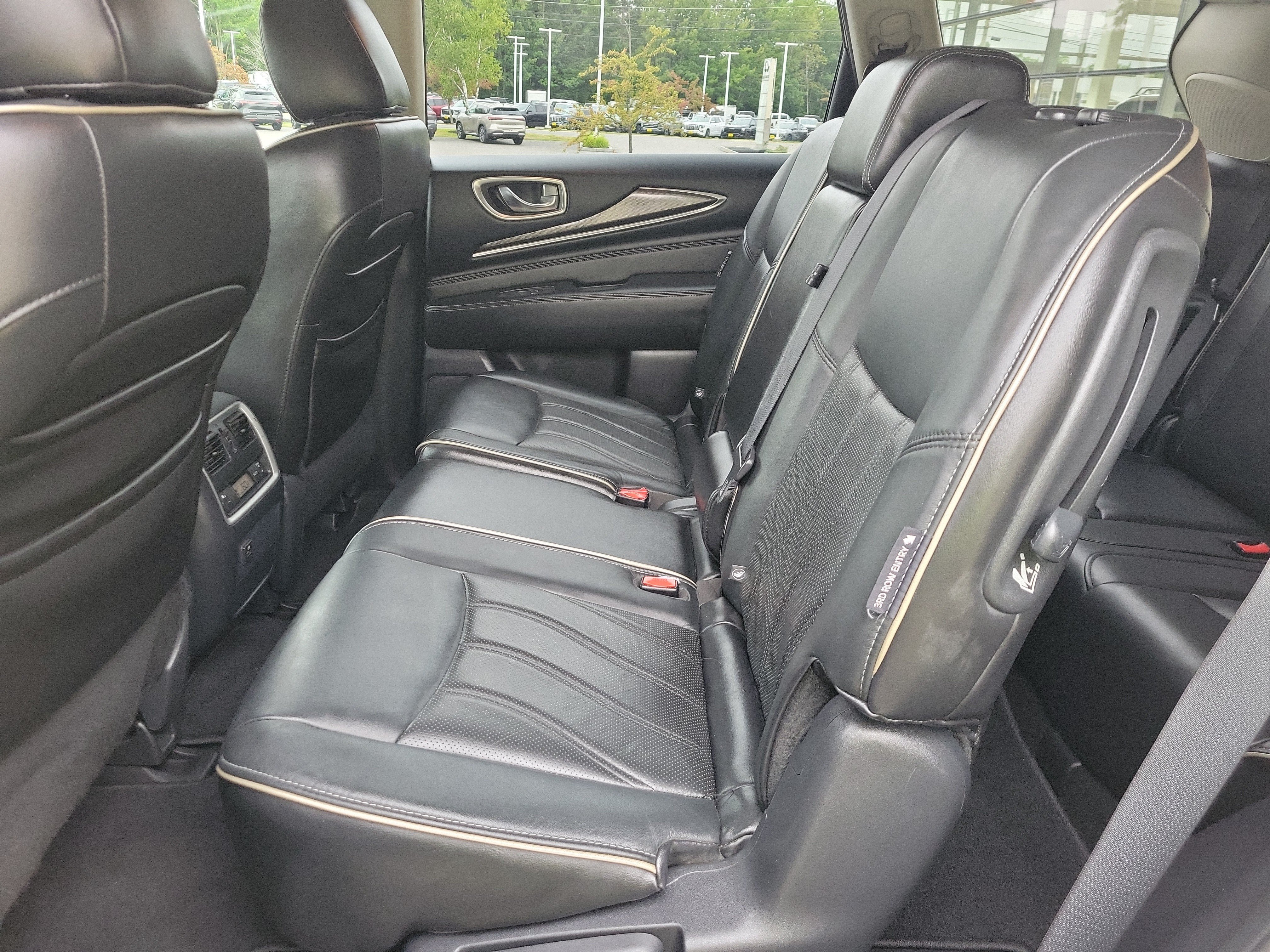 Used 2018 INFINITI QX60 Luxe w/ Premium Plus Package AWD/4WD image 29