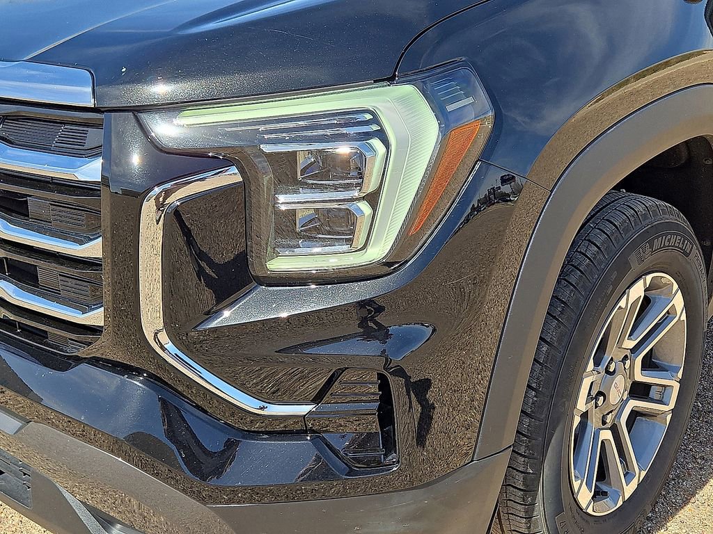 Used 2025 GMC Terrain Elevation image 9