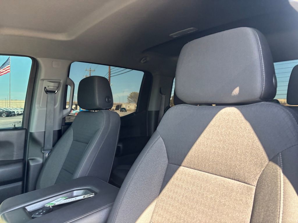 Used 2025 Chevrolet Silverado 1500 Custom image 11