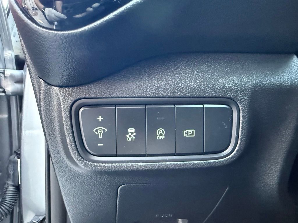 Used 2023 Kia Soul GT-Line image 11