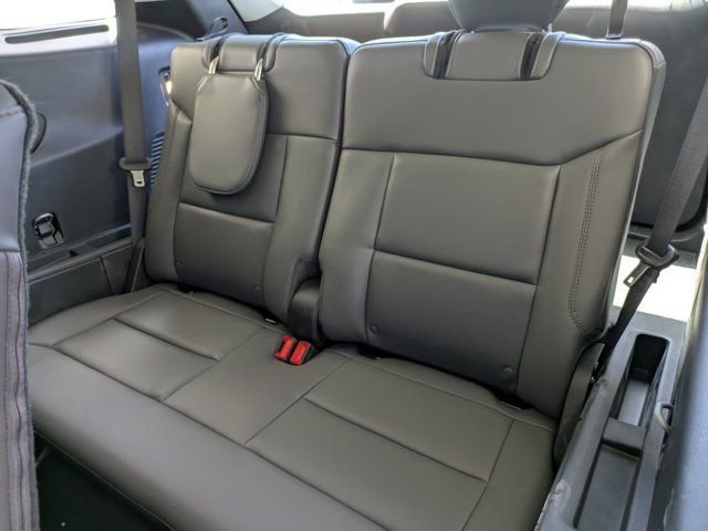 New 2026 Ford Explorer Active w/ Active Comfort Package RWD image 18