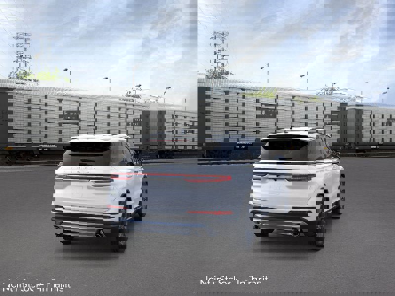 New 2026 Lincoln Corsair Premiere image 8