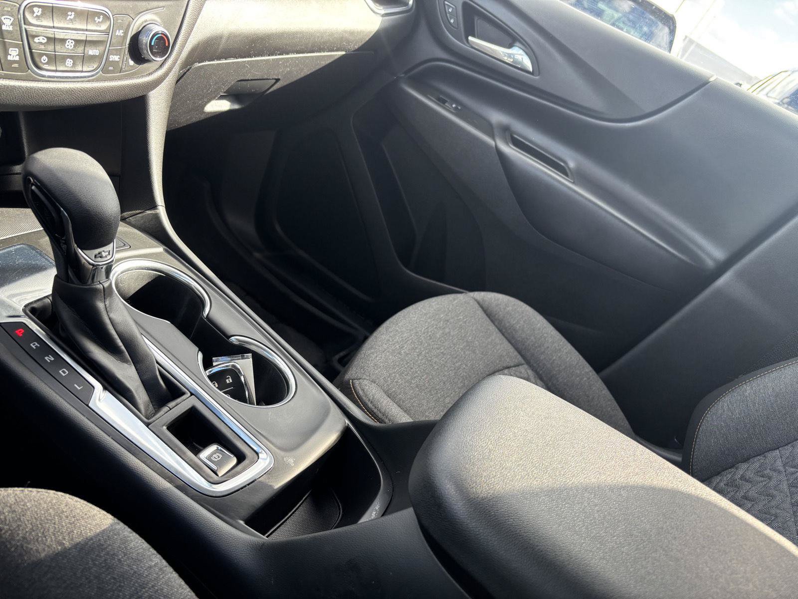 Used 2024 Chevrolet Equinox LT w/ LPO, Floor Liner Package FWD image 26