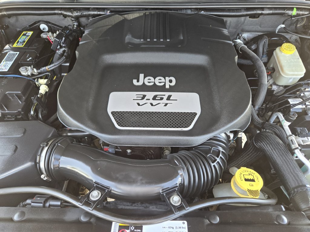 Used 2013 Jeep Wrangler Rubicon w/ PWR Convenience Group AWD/4WD image 37