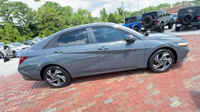 Used 2025 Hyundai Elantra Sport FWD video 2