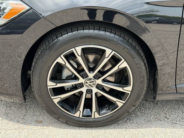 Certified 2024 Volkswagen Jetta Sport FWD image 11