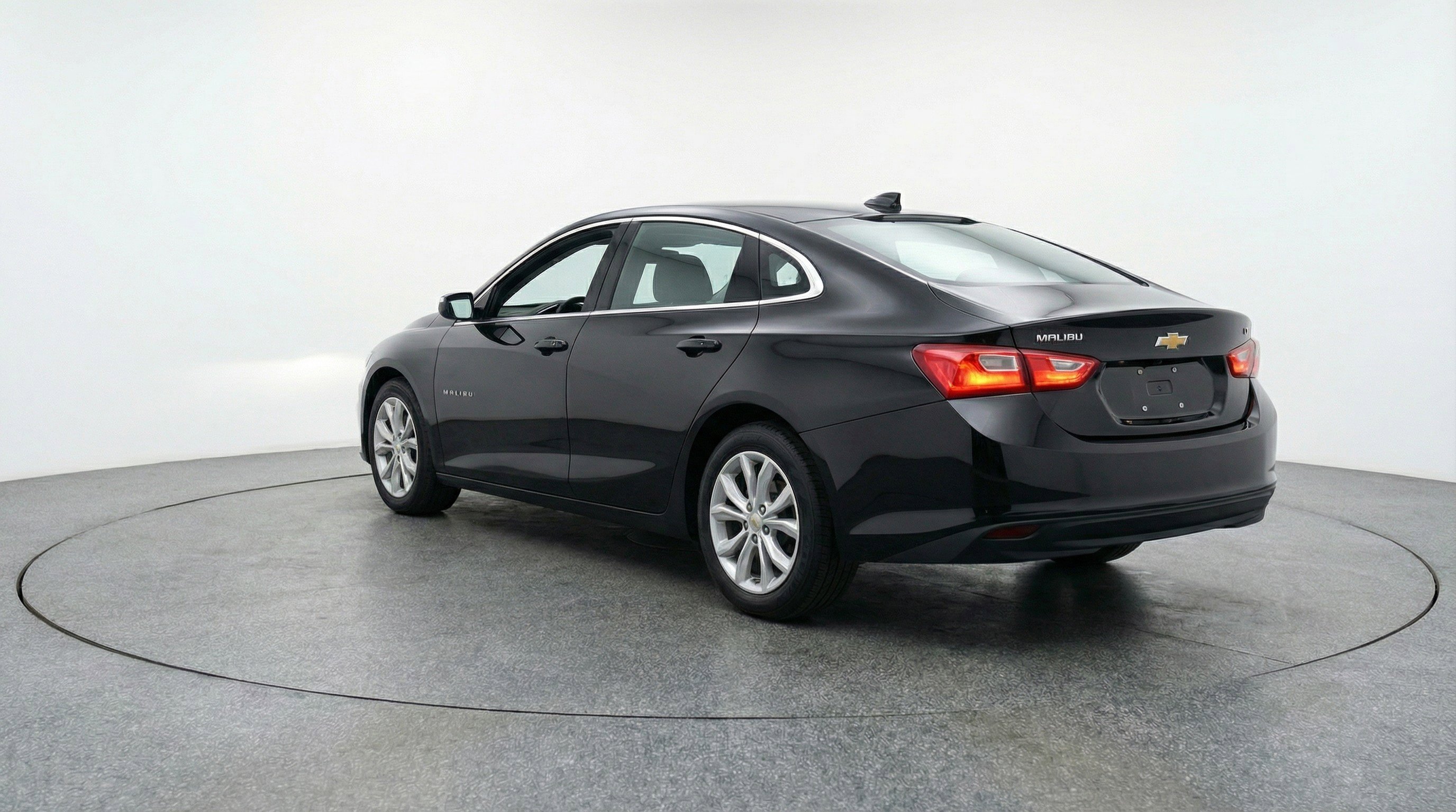 Used 2024 Chevrolet Malibu LT image 6