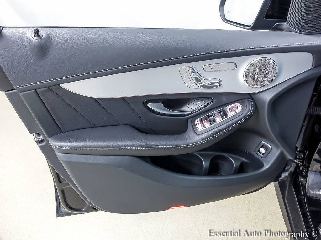 Used 2023 Mercedes-Benz GLC 300 4MATIC Coupe image 21