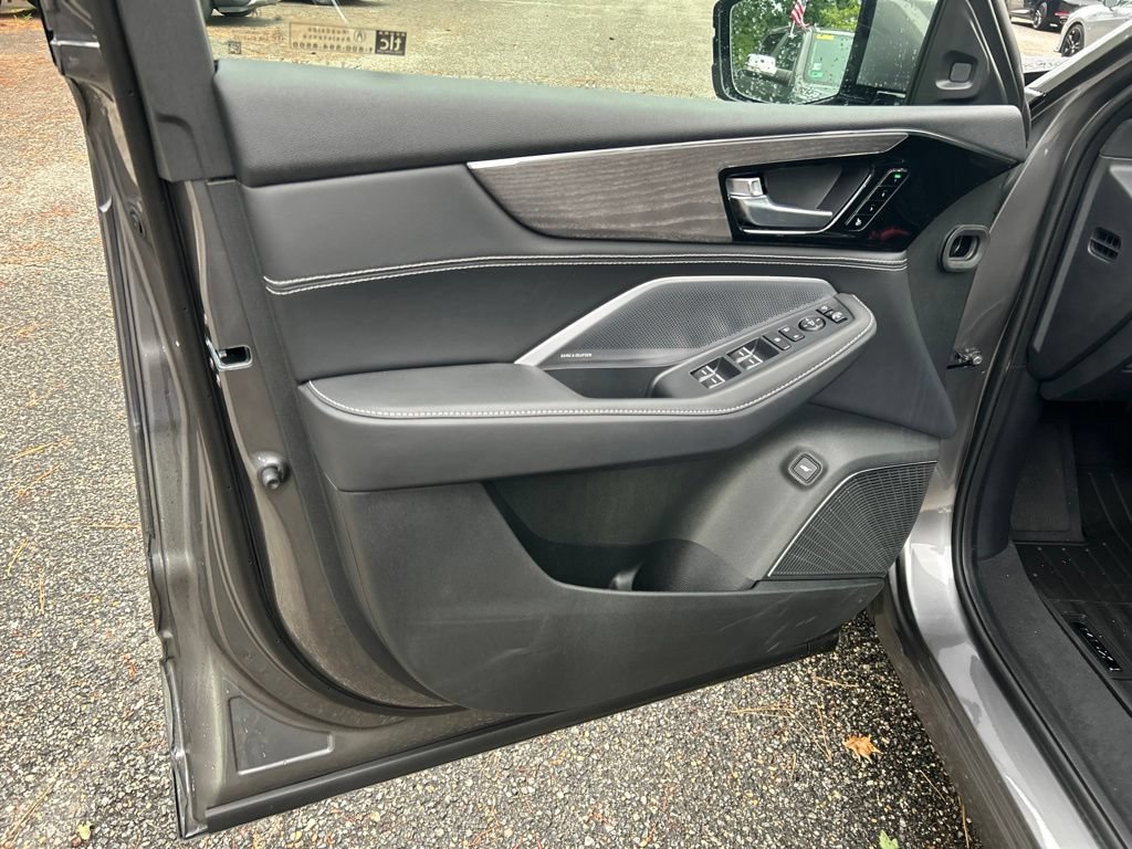 New 2026 Acura MDX w/ Advance Package AWD/4WD image 17