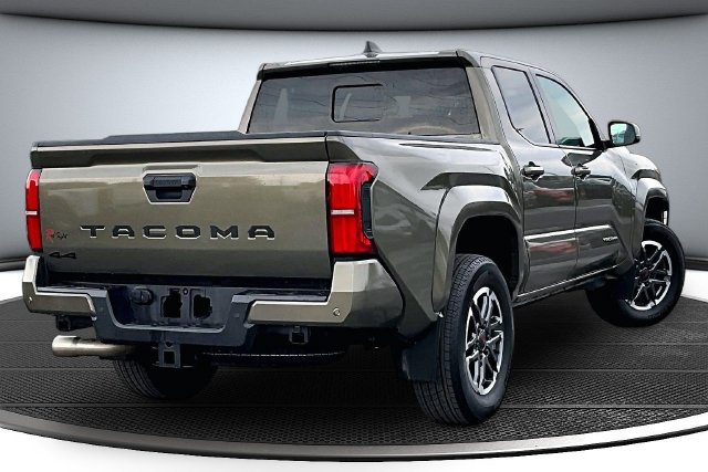 Used 2024 Toyota Tacoma TRD Sport w/ TRD Sport Upgrade Package AWD/4WD image 6