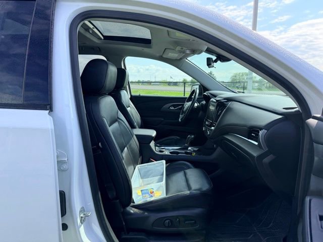 Used 2020 Chevrolet Traverse Premier w/ Redline Edition AWD/4WD image 11