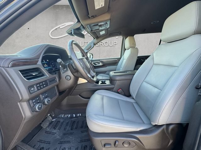 Used 2023 Chevrolet Tahoe Z71 w/ Luxury Package AWD/4WD image 17
