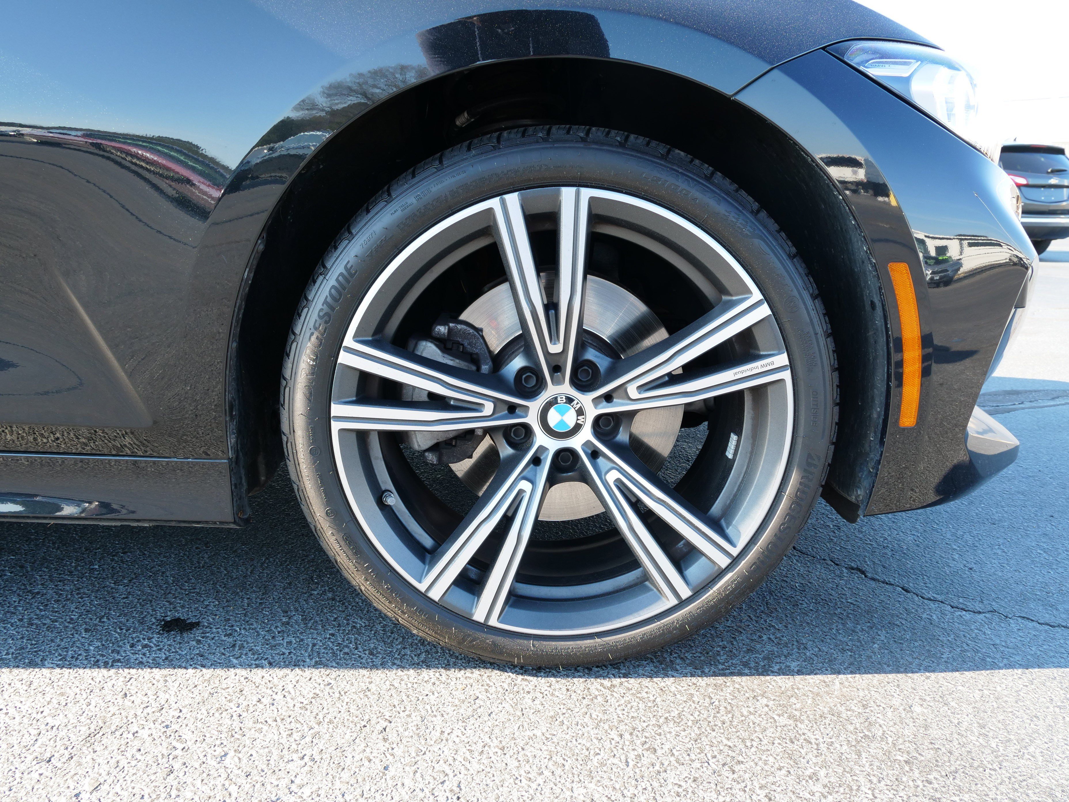 Certified 2023 BMW 330i Sedan w/ Convenience Package image 10