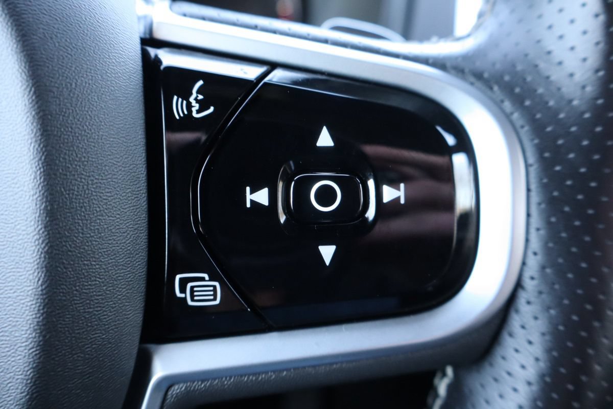 Used 2019 Volvo XC90 T6 R-Design w/ Advanced Package AWD/4WD image 33