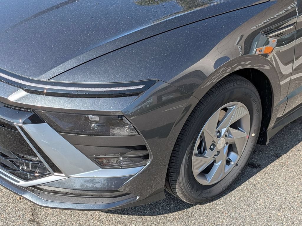 Used 2026 Hyundai Sonata SE FWD image 10