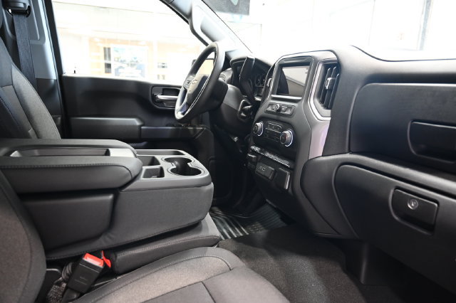 New 2026 Chevrolet Silverado 1500 Custom AWD/4WD image 15