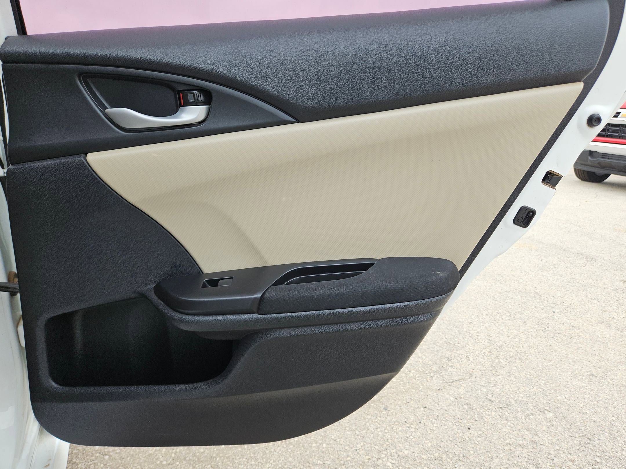 Used 2018 Honda Civic EX-T image 24