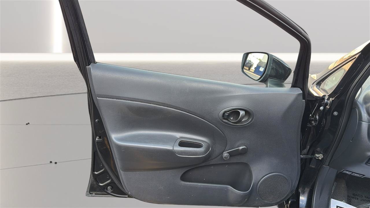 Used 2015 Nissan Versa Note S Plus FWD image 18