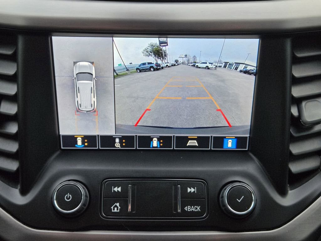 Used 2023 GMC Acadia AT4 w/ Technology Package image 15
