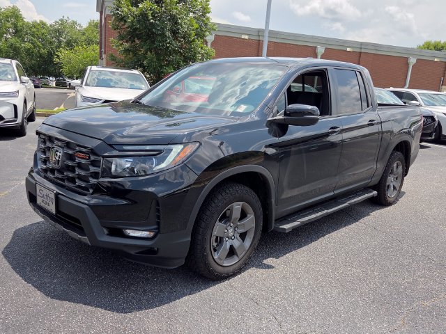 Used 2025 Honda Ridgeline TrailSport image 5