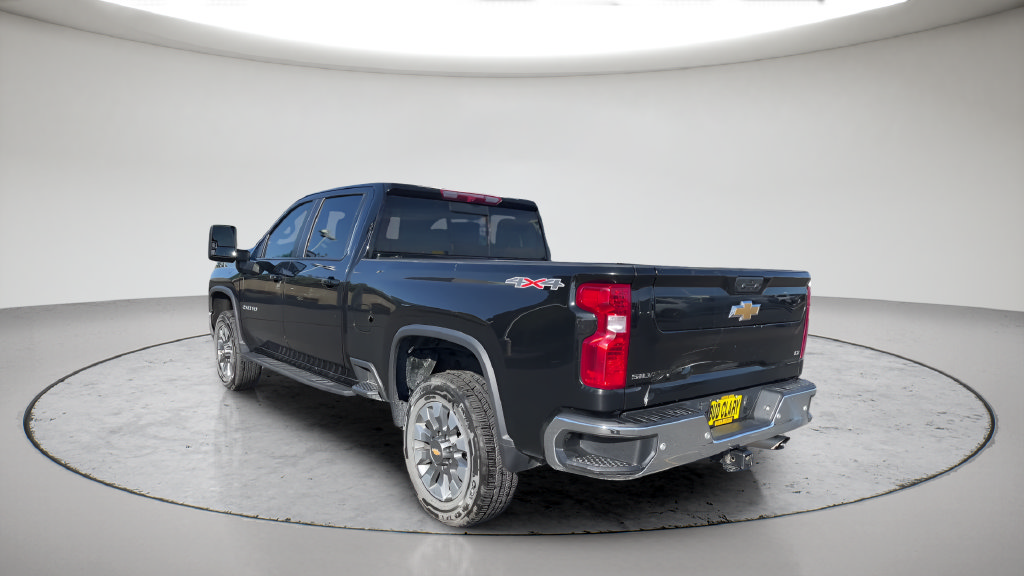 Used 2024 Chevrolet Silverado 2500 LT w/ All Star Edition AWD/4WD image 9