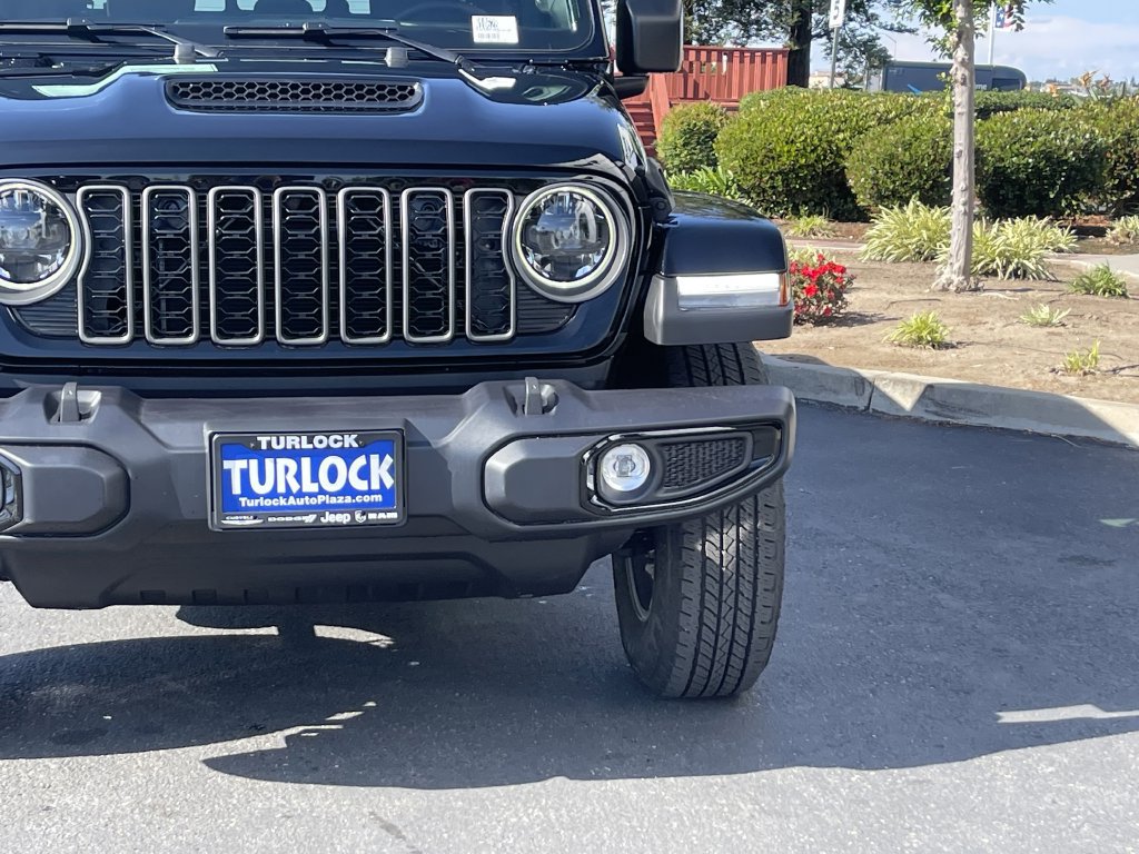 New 2026 Jeep Gladiator Sport AWD/4WD image 7