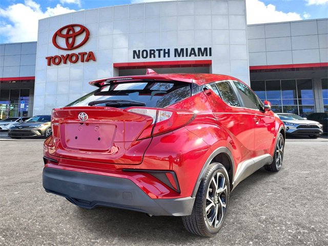 Used 2021 Toyota C-HR XLE image 4