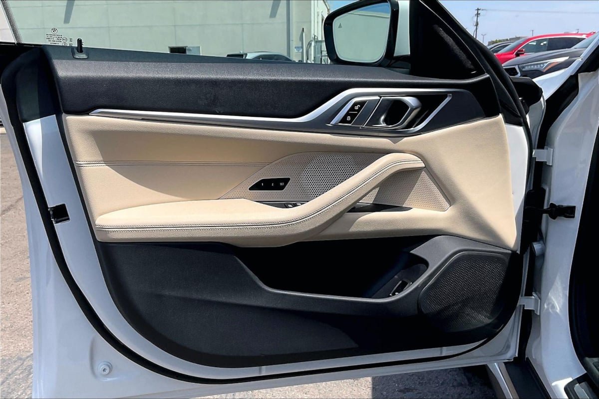 Used 2023 BMW i4 eDrive40 w/ Premium Package RWD image 19