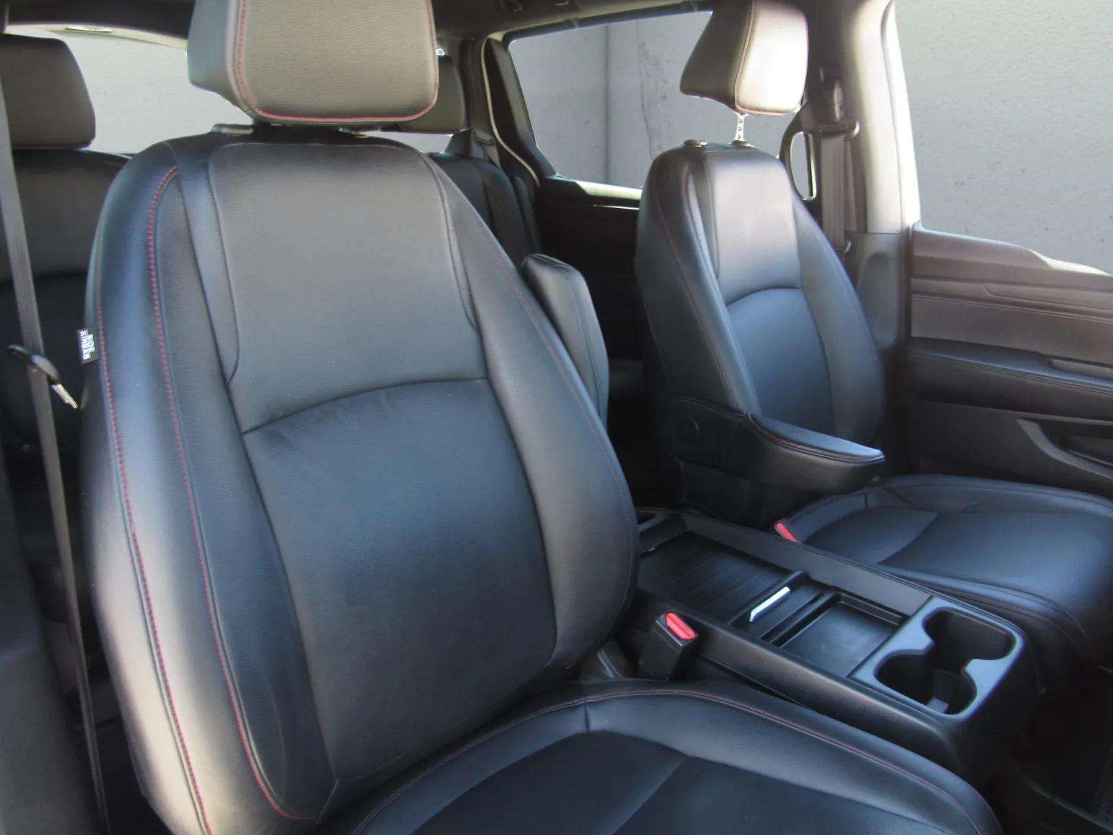 Certified 2024 Honda Odyssey Sport image 11