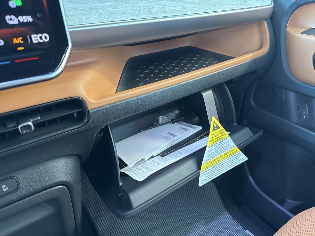 New 2025 Volkswagen ID. Buzz Pro S Plus AWD/4WD image 45