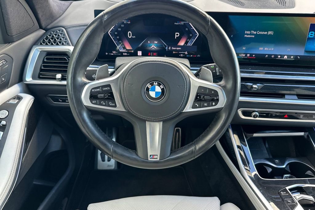 Used 2024 BMW X7 xDrive40i w/ M Sport Package AWD/4WD image 15