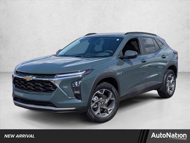Certified 2025 Chevrolet Trax LT image 1