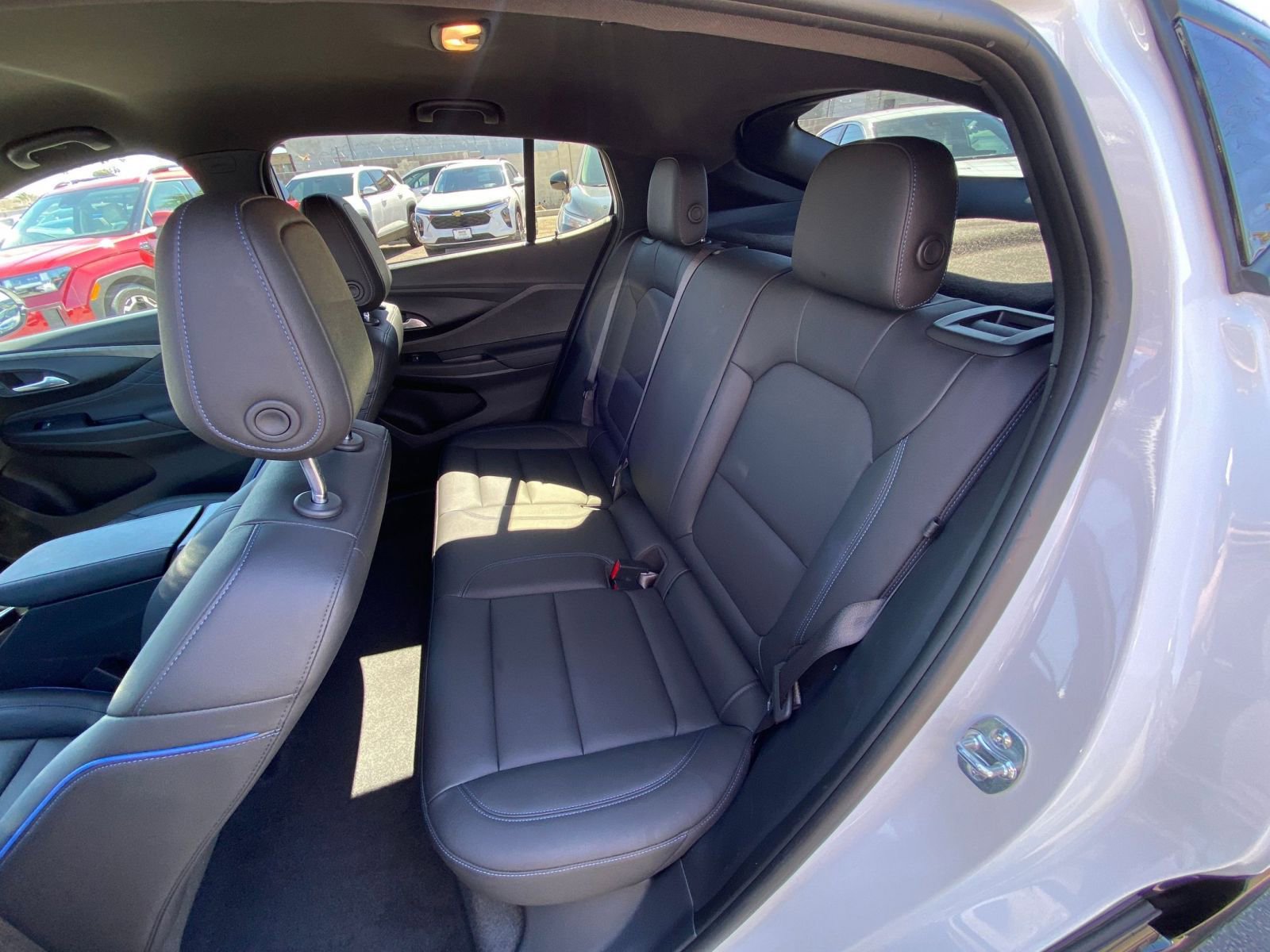 Used 2025 Buick Envista Sport Touring image 24