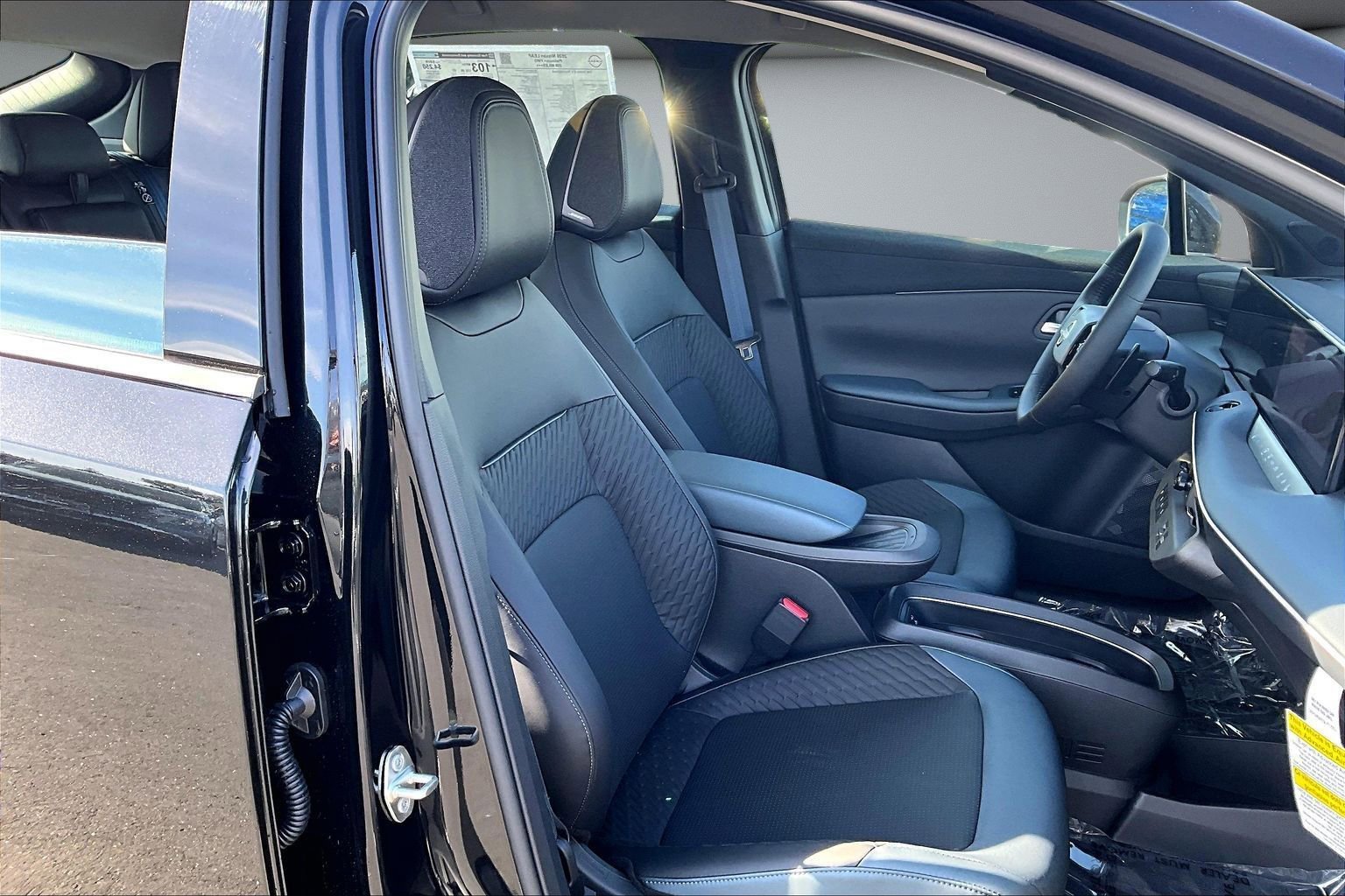 New 2026 Nissan Leaf Platinum+ FWD image 11
