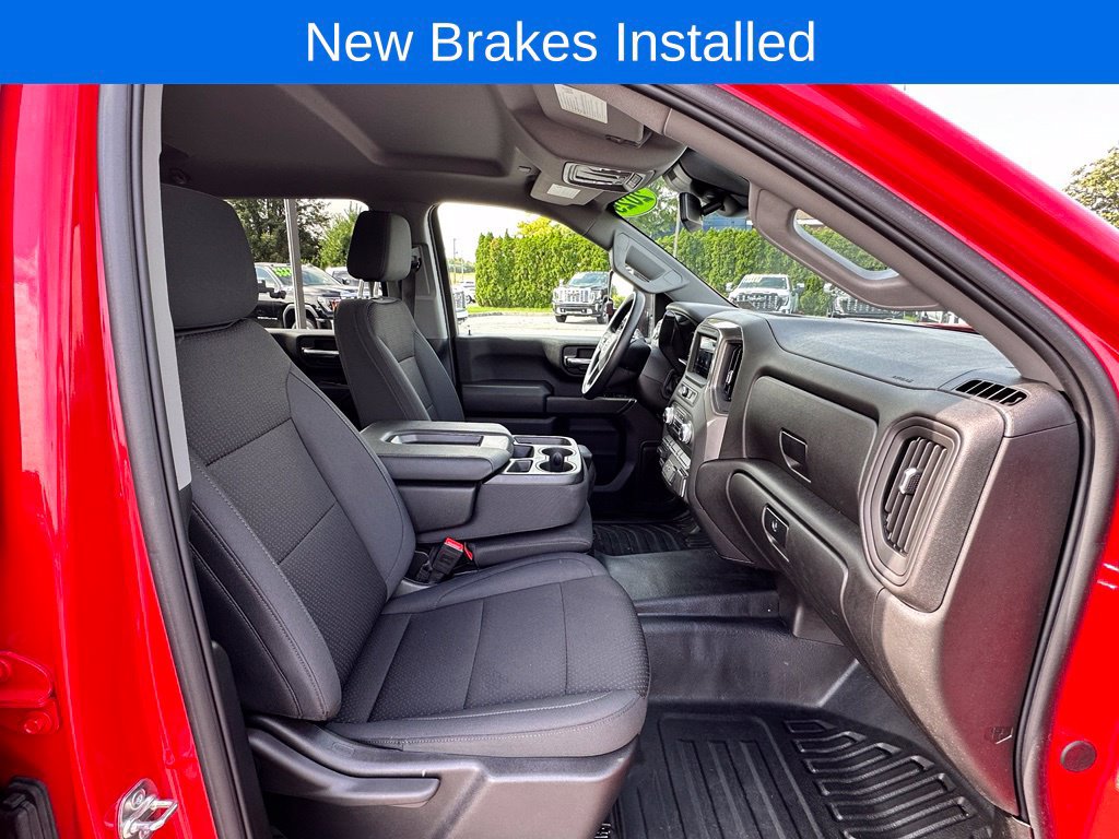 Used 2025 GMC Sierra 3500 Pro w/ Convenience Package AWD/4WD image 11